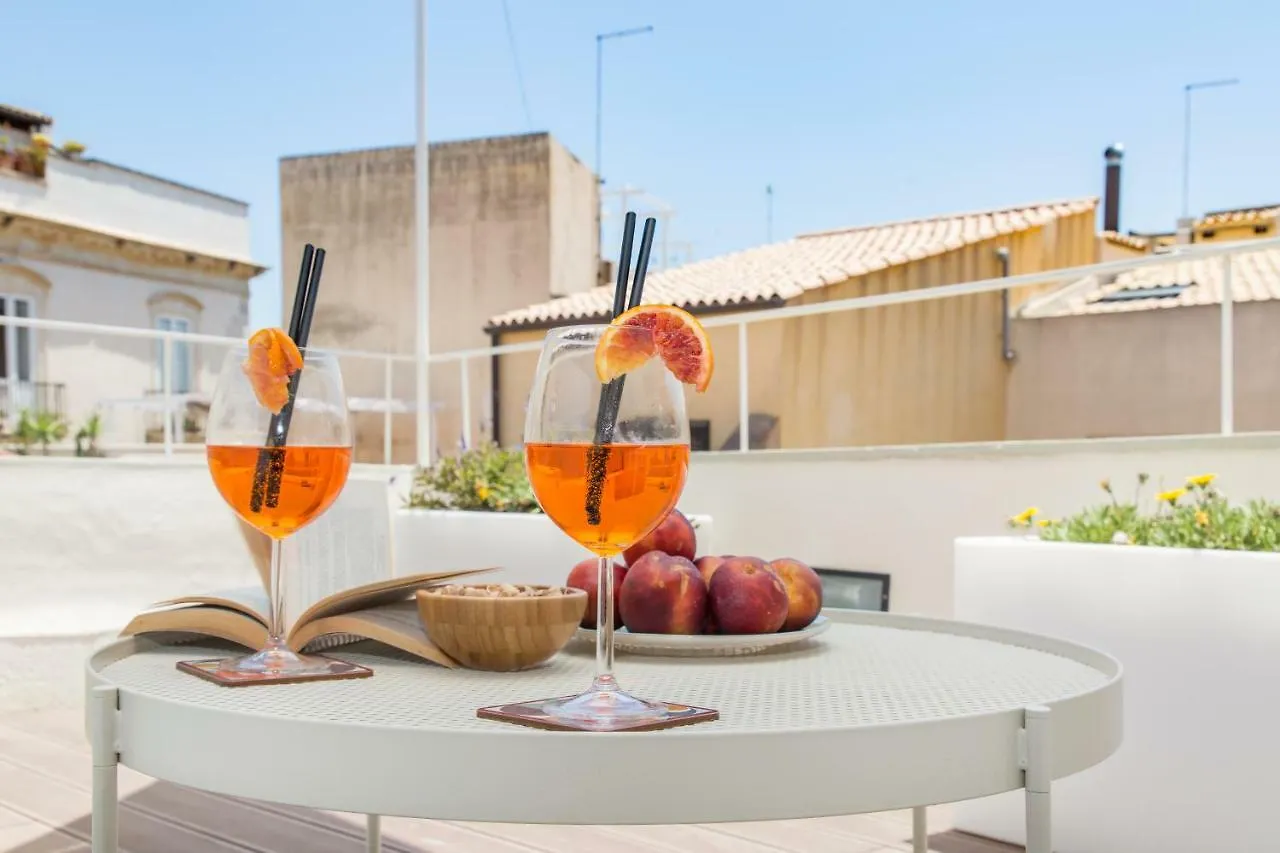 Ortigia Suite - Giudecca Syracuse 0*,